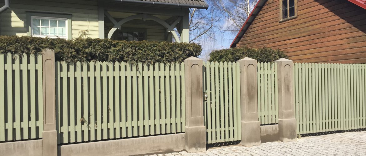 Betoon postid ja aed Tartu 2